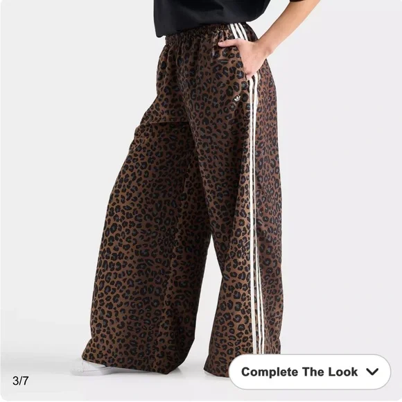 WOMEN'S ADIDAS ORIGINALS LEOPARD FIREBIRD OVERSIZED TRACK PANTS - Picture 3 of 5